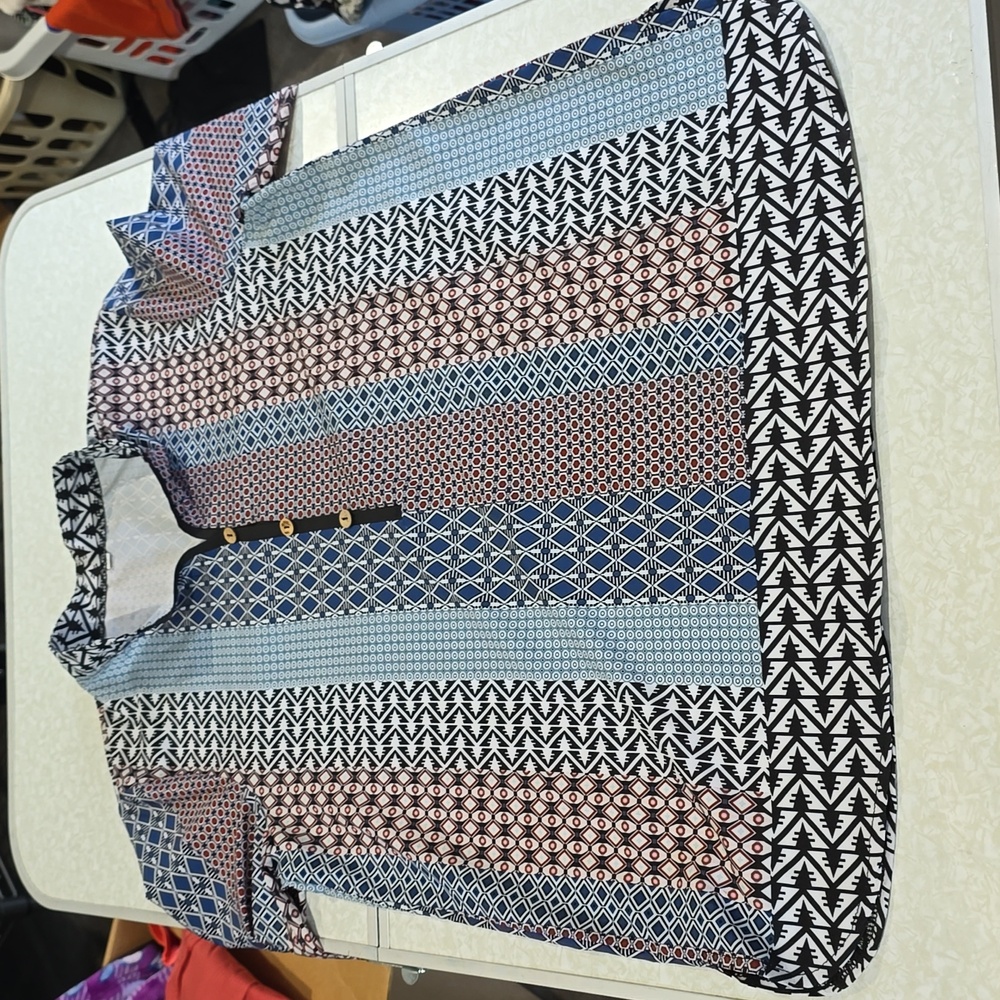 Multi Patten‎ Blouse Size Medium - image 7